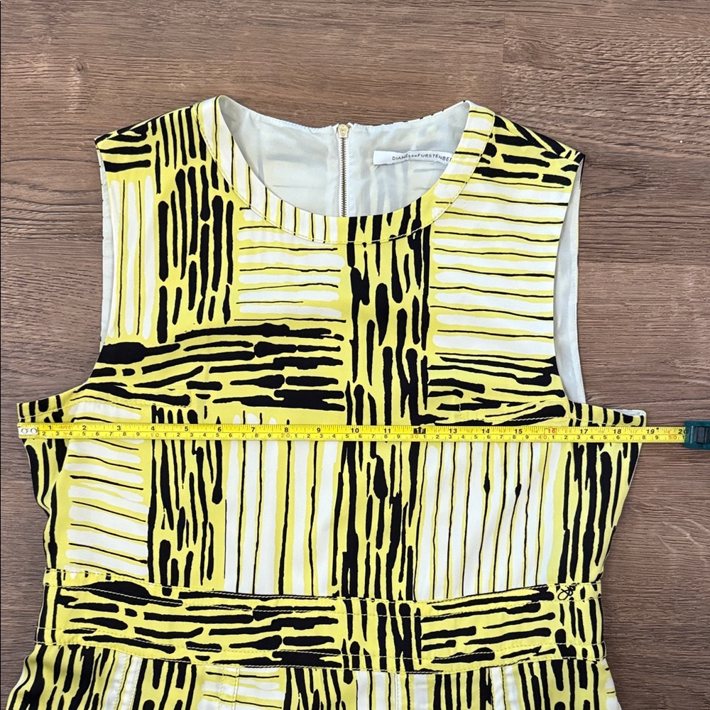 Diane Von Furstenberg Hayley Geometric Print Dress Size 10 - silk - Picture 5 of 8